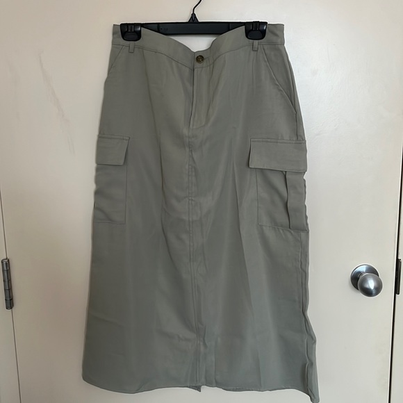 Flap pocket Cargo skirt without belt - Picture 1 of 2